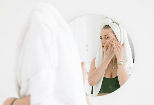 How To Calm and Strengthen Sensitive Skin